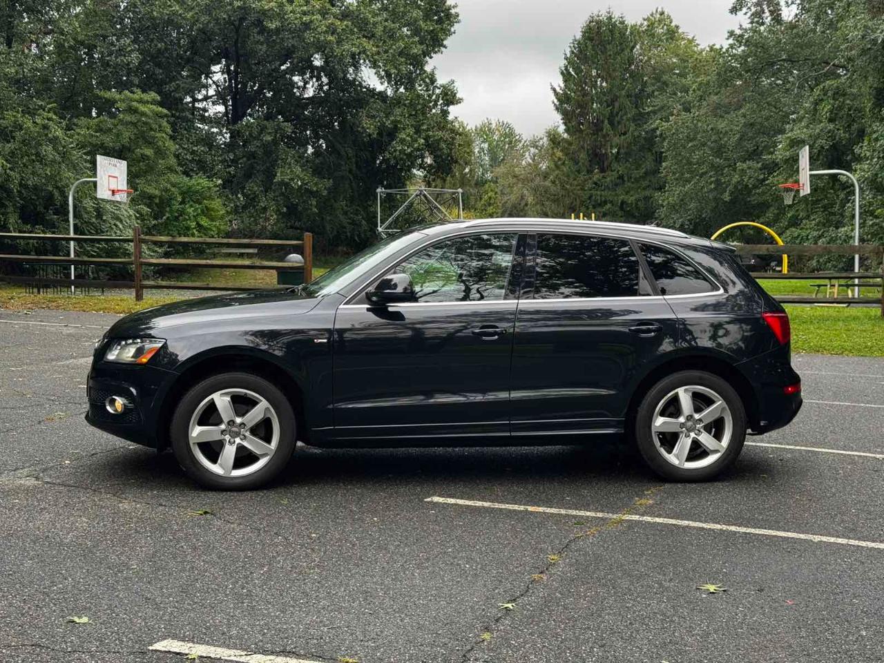 Audi Q5 quattro 4dr 3.2L Prestige 2012