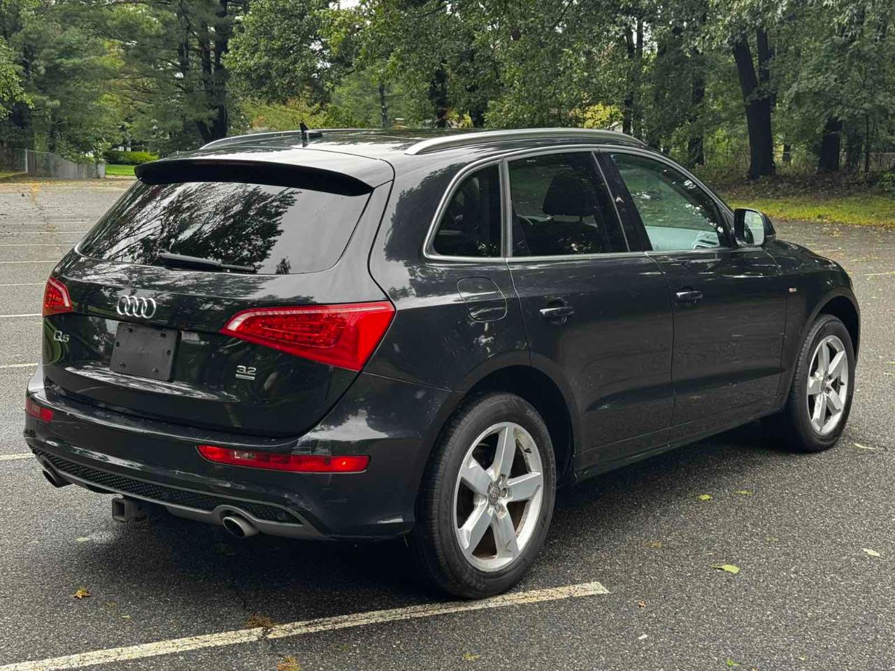 Audi Q5 quattro 4dr 3.2L Prestige 2012