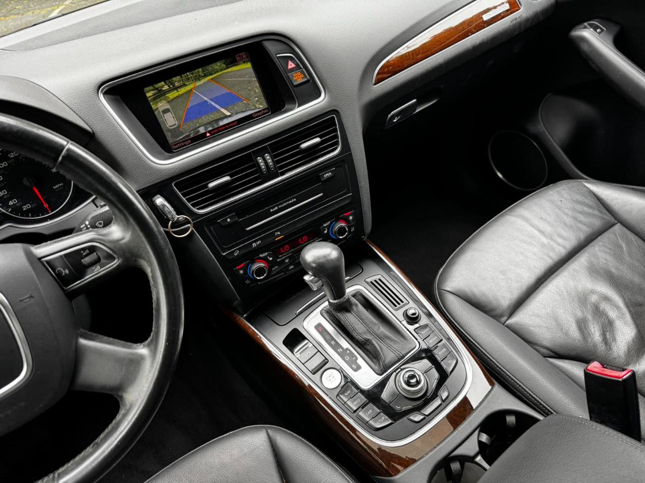 Audi Q5 quattro 4dr 3.2L Prestige 2012