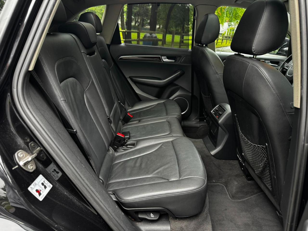 Audi Q5 quattro 4dr 3.2L Prestige 2012