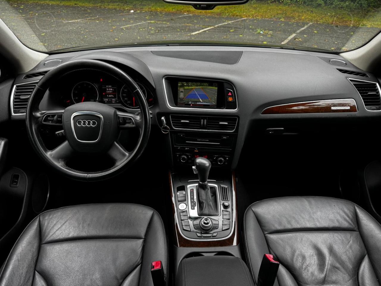 Audi Q5 quattro 4dr 3.2L Prestige 2012