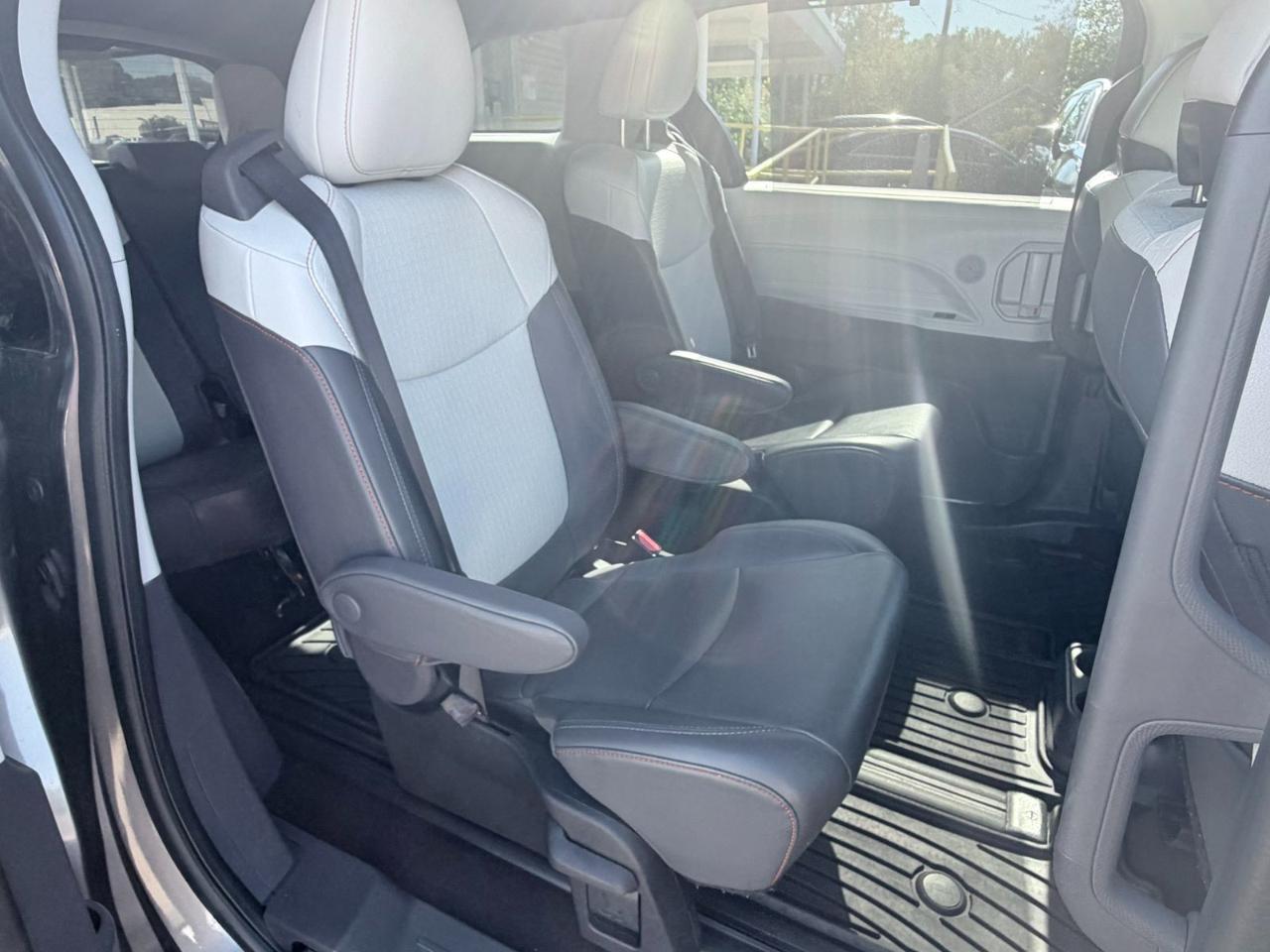 Toyota Sienna XSE 7-Passenger 2022