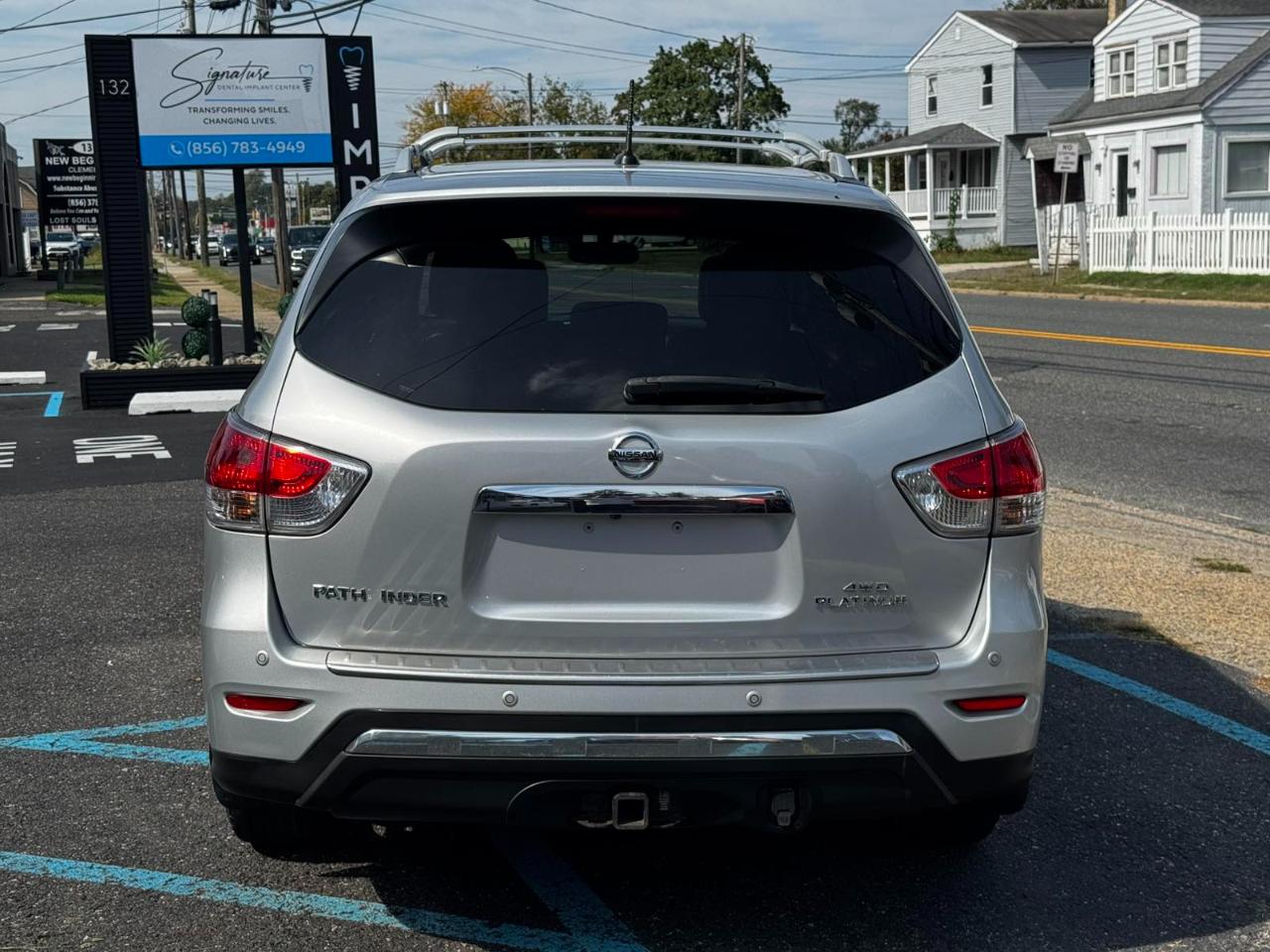Nissan Pathfinder 4WD 4dr Platinum 2014