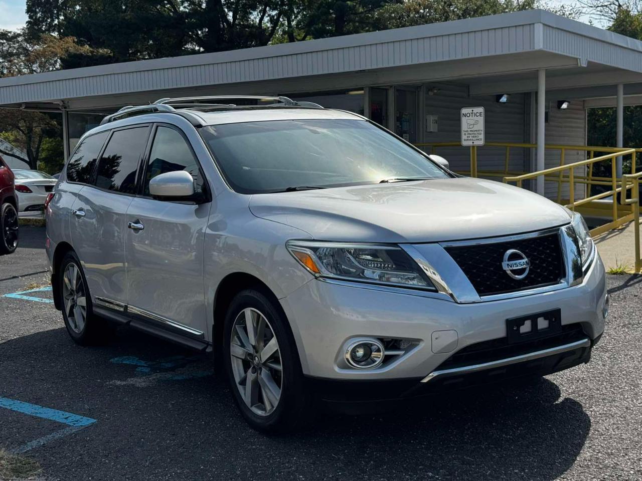 Nissan Pathfinder 4WD 4dr Platinum 2014