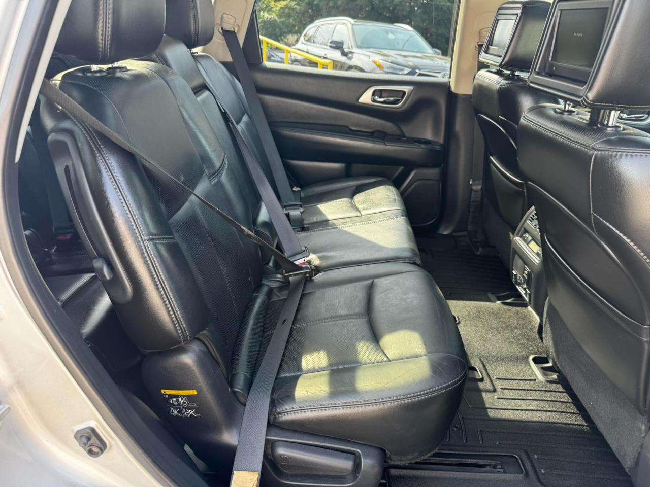 Nissan Pathfinder 4WD 4dr Platinum 2014