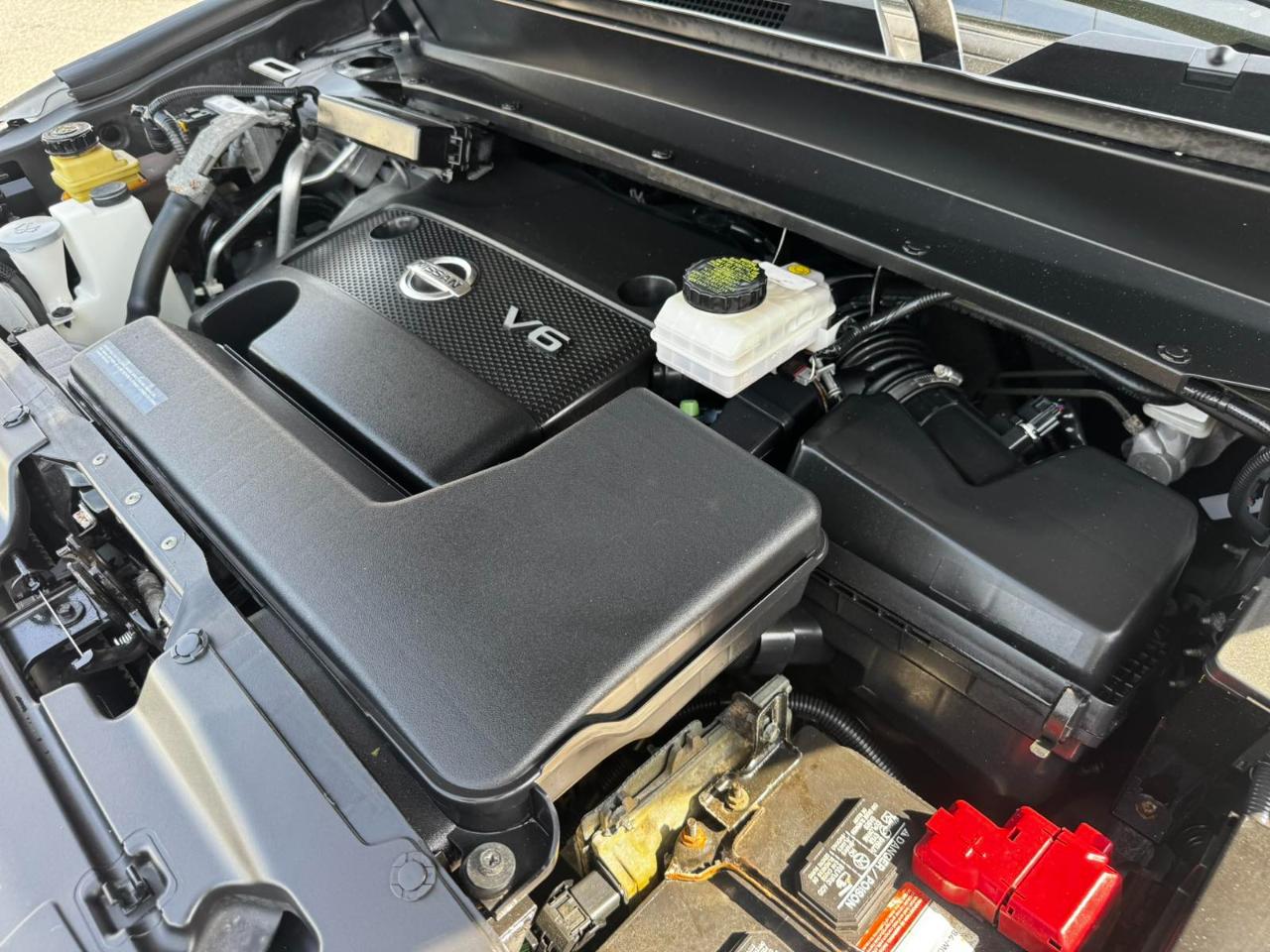 Nissan Pathfinder 4WD 4dr Platinum 2014