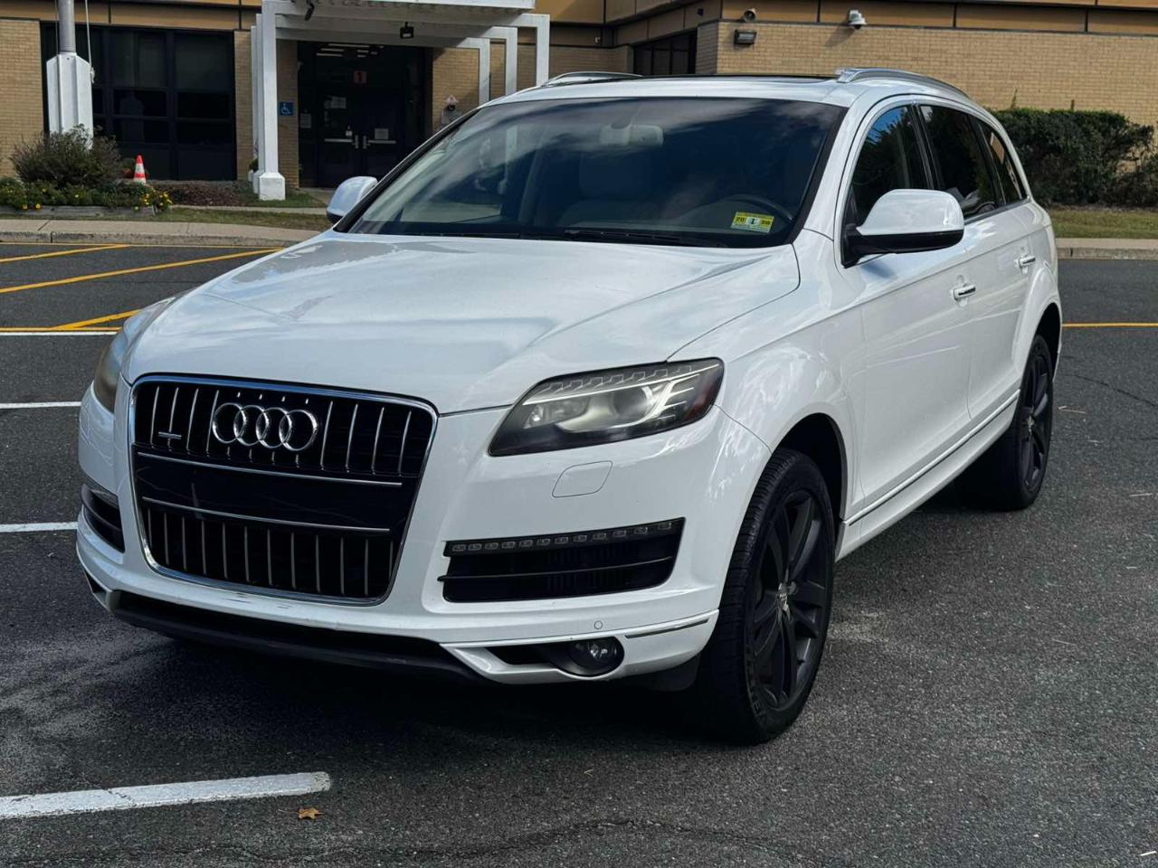 Audi Q7 quattro 4dr 3.0L TDI Prestige 2010