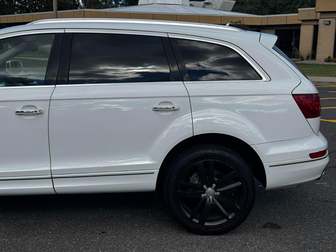 Audi Q7 quattro 4dr 3.0L TDI Prestige 2010
