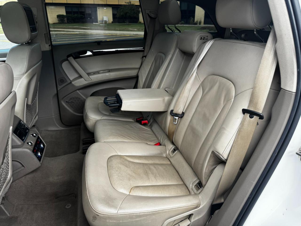 Audi Q7 quattro 4dr 3.0L TDI Prestige 2010