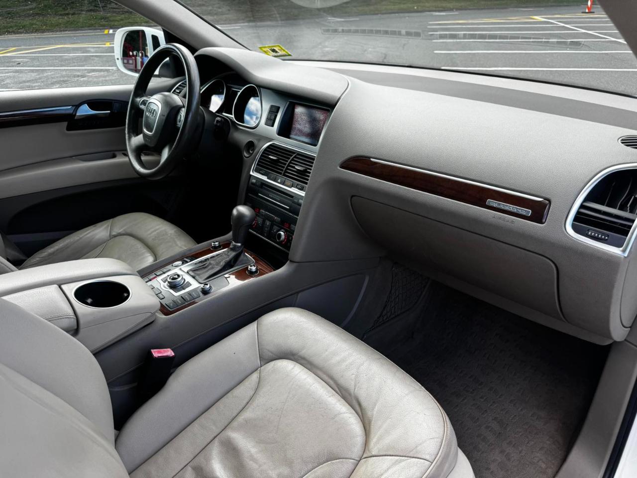 Audi Q7 quattro 4dr 3.0L TDI Prestige 2010
