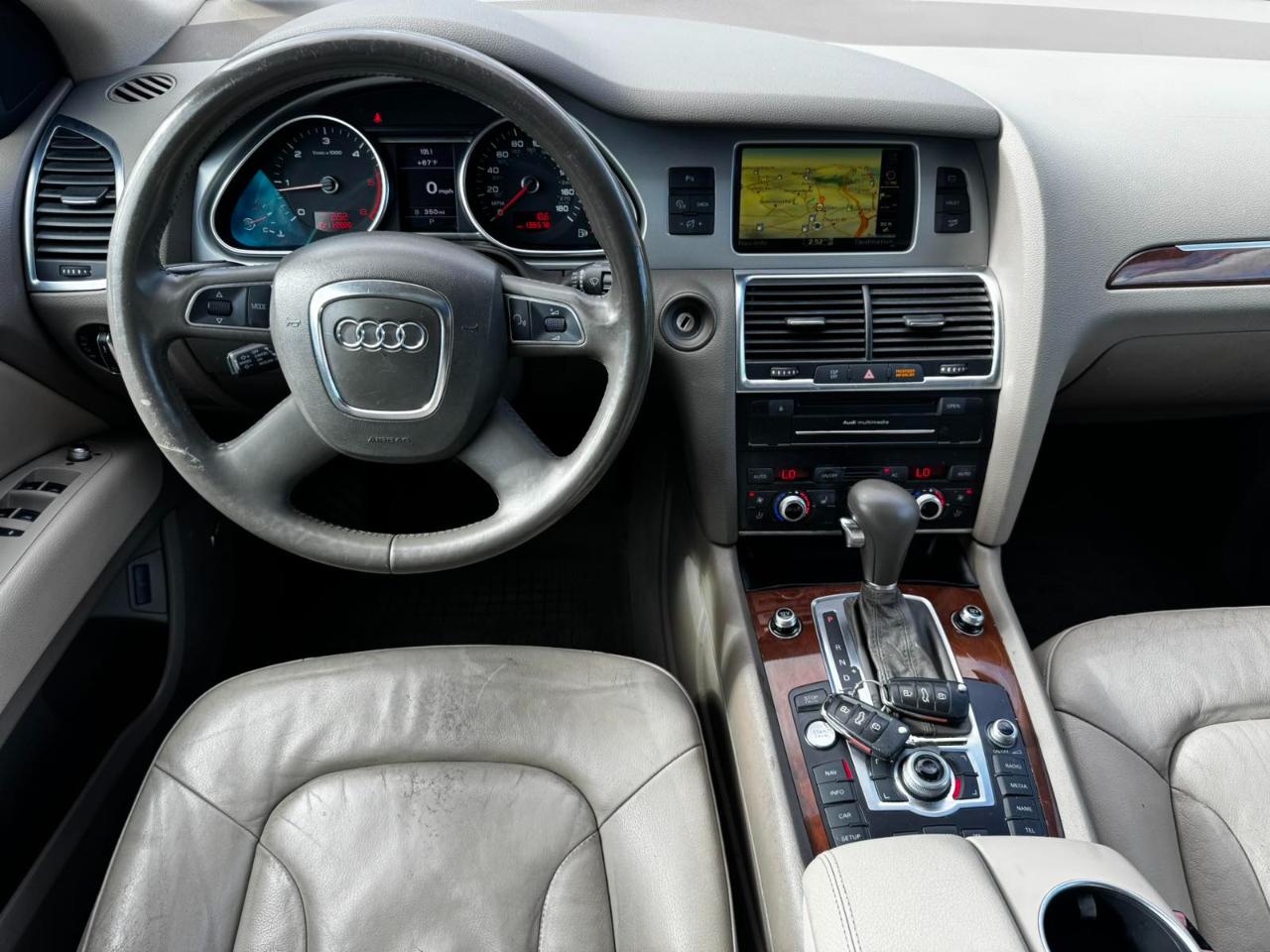 Audi Q7 quattro 4dr 3.0L TDI Prestige 2010