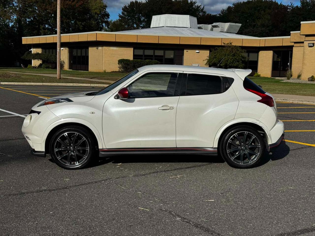 Nissan Juke 5dr Wgn CVT NISMO AWD 2013