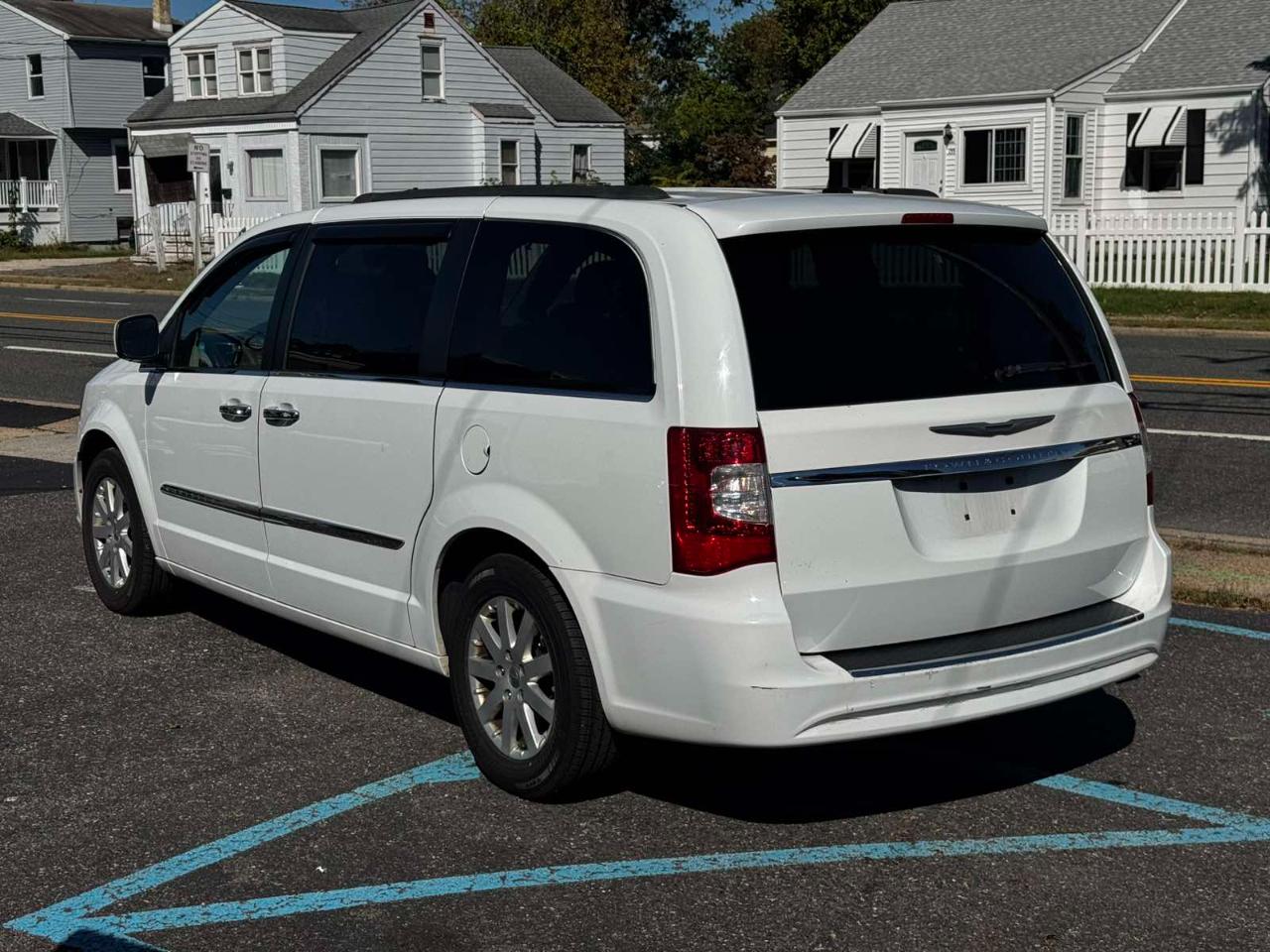 Chrysler Town & Country 4dr Wgn Touring 2015