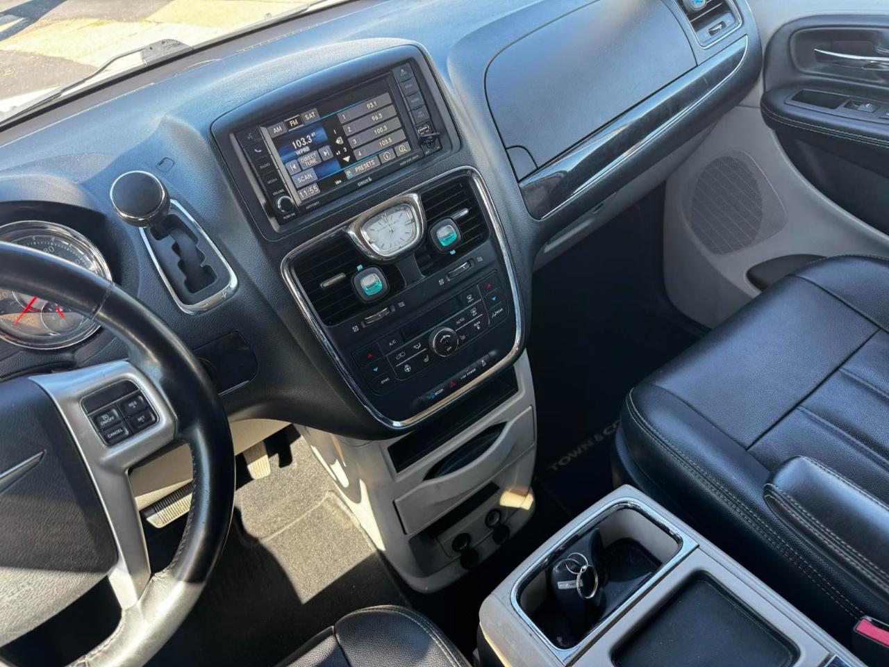 Chrysler Town & Country 4dr Wgn Touring 2015