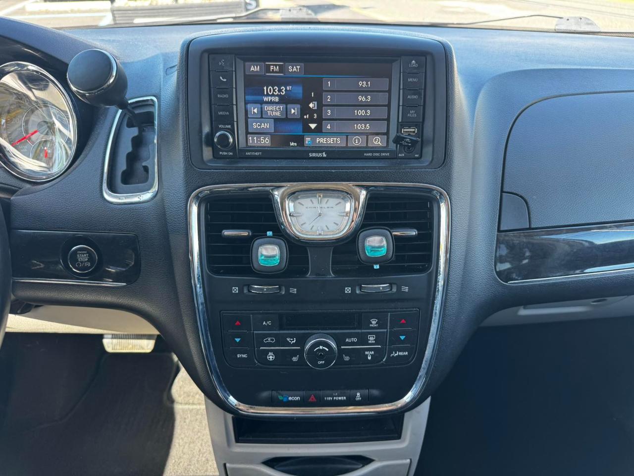 Chrysler Town & Country 4dr Wgn Touring 2015