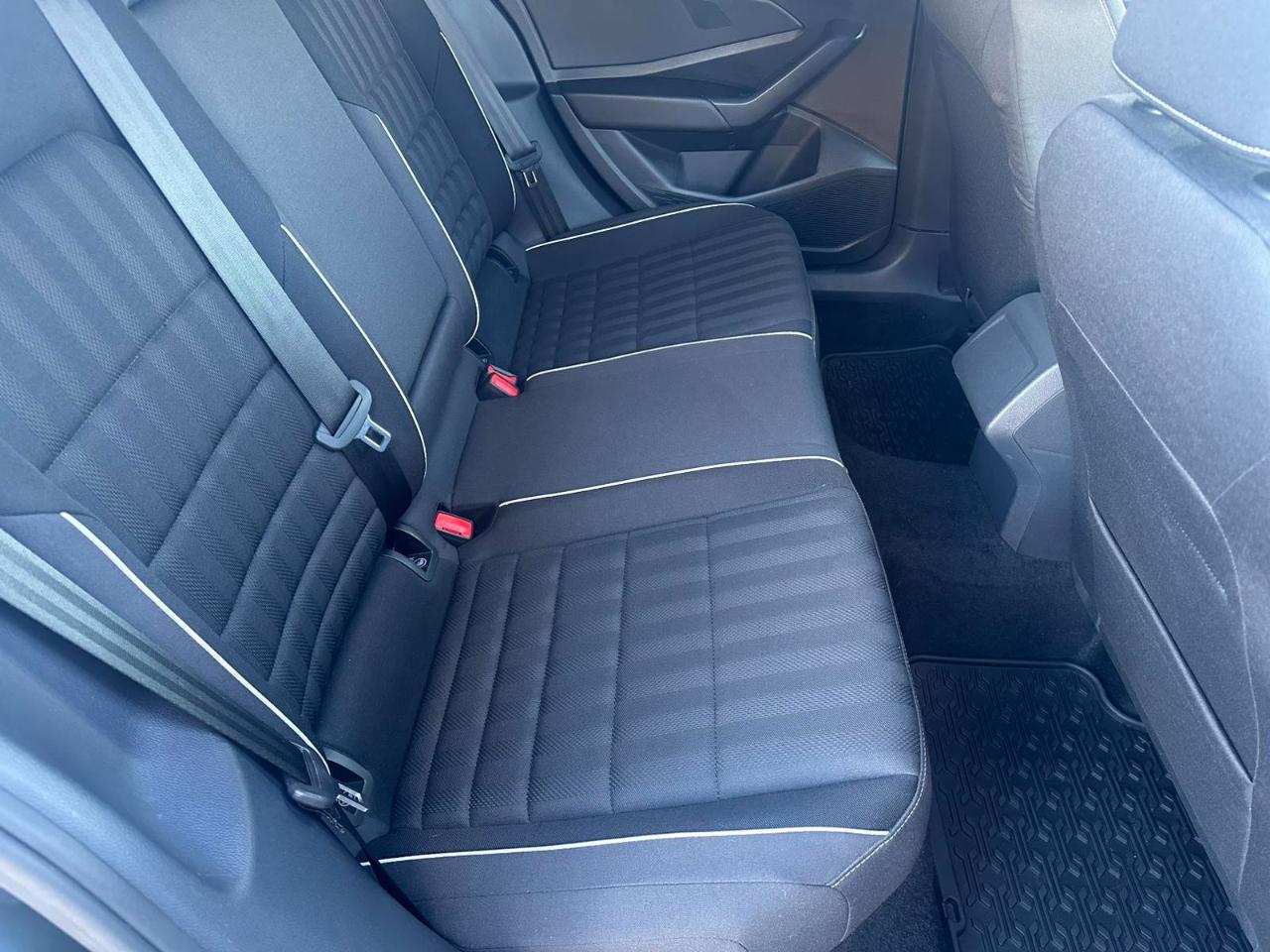 Volkswagen Jetta Sport Auto 2024