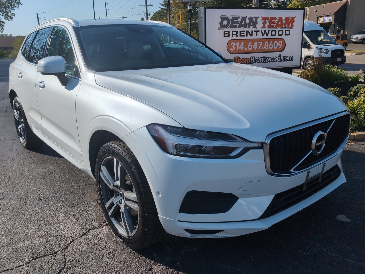 2019 Volvo XC60 T5 Momentum AWD