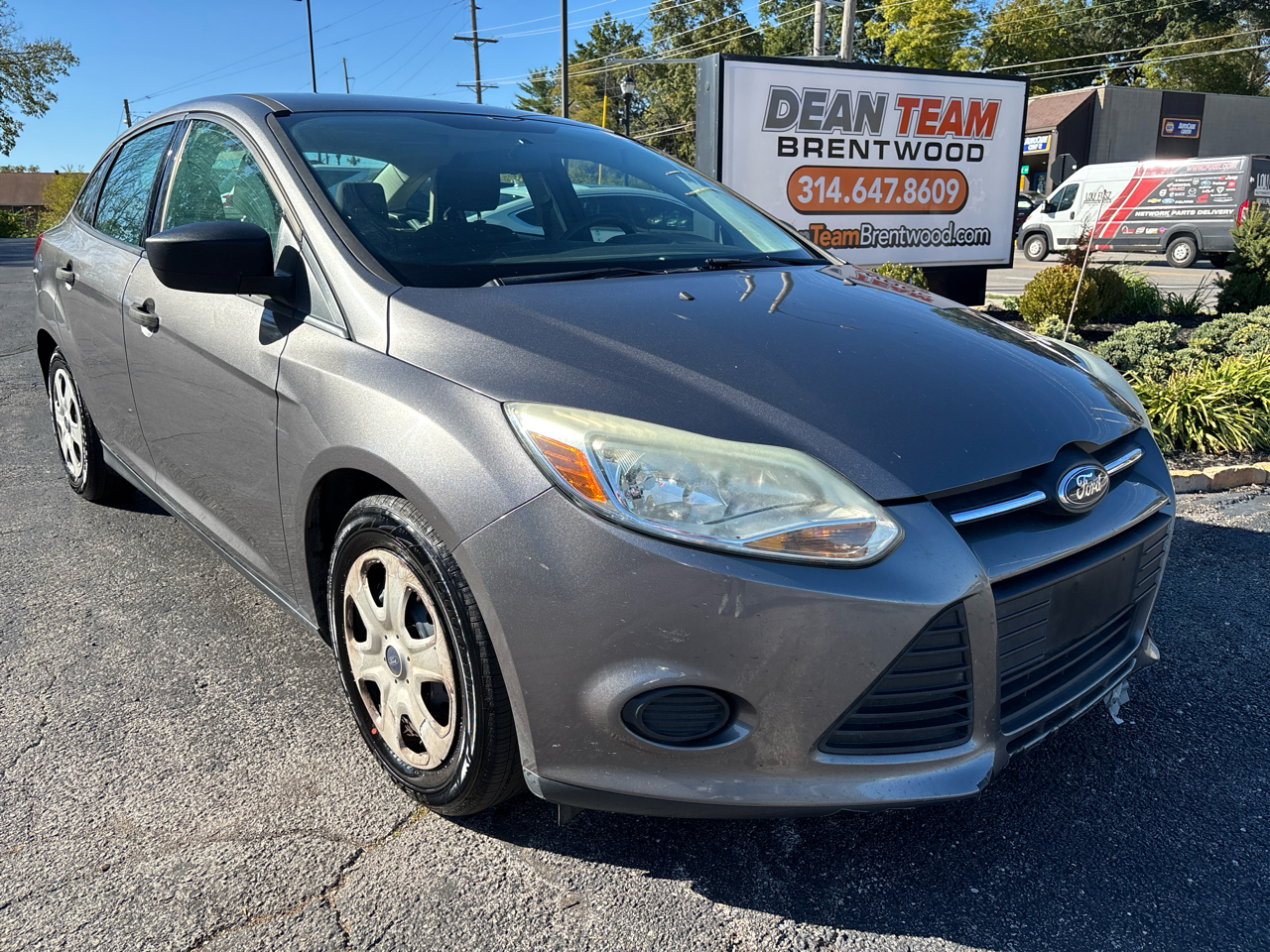 Ford Focus S Sedan 2013 Ford Focus S Sedan 2013
