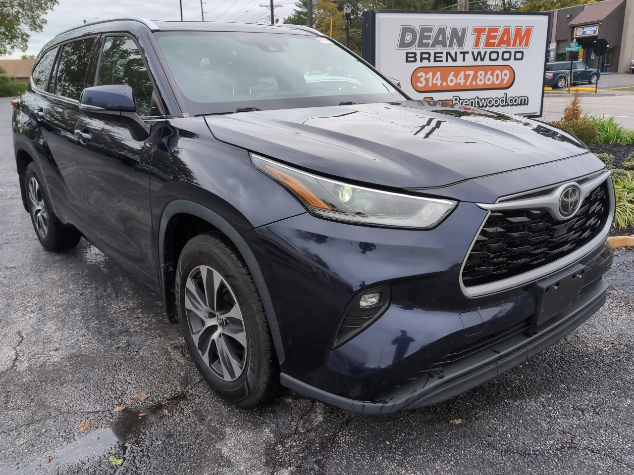 2021 Toyota Highlander XLE AWD V6