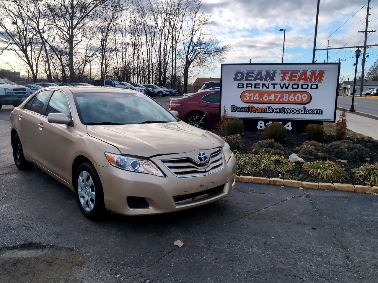 2011 Toyota Camry Base 6-Spd AT