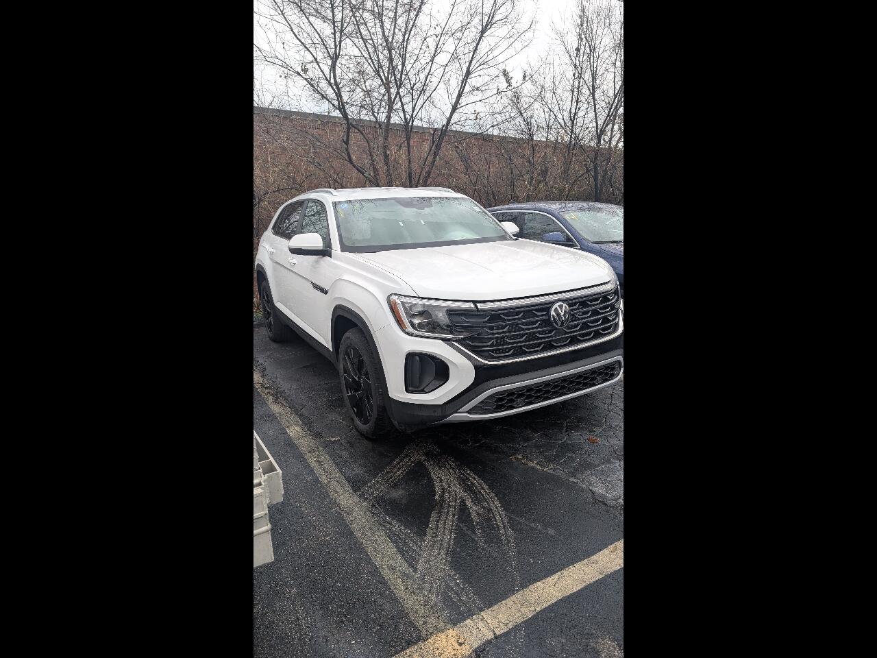 2024 Volkswagen Atlas Cross Sport SE w/Technology AWD