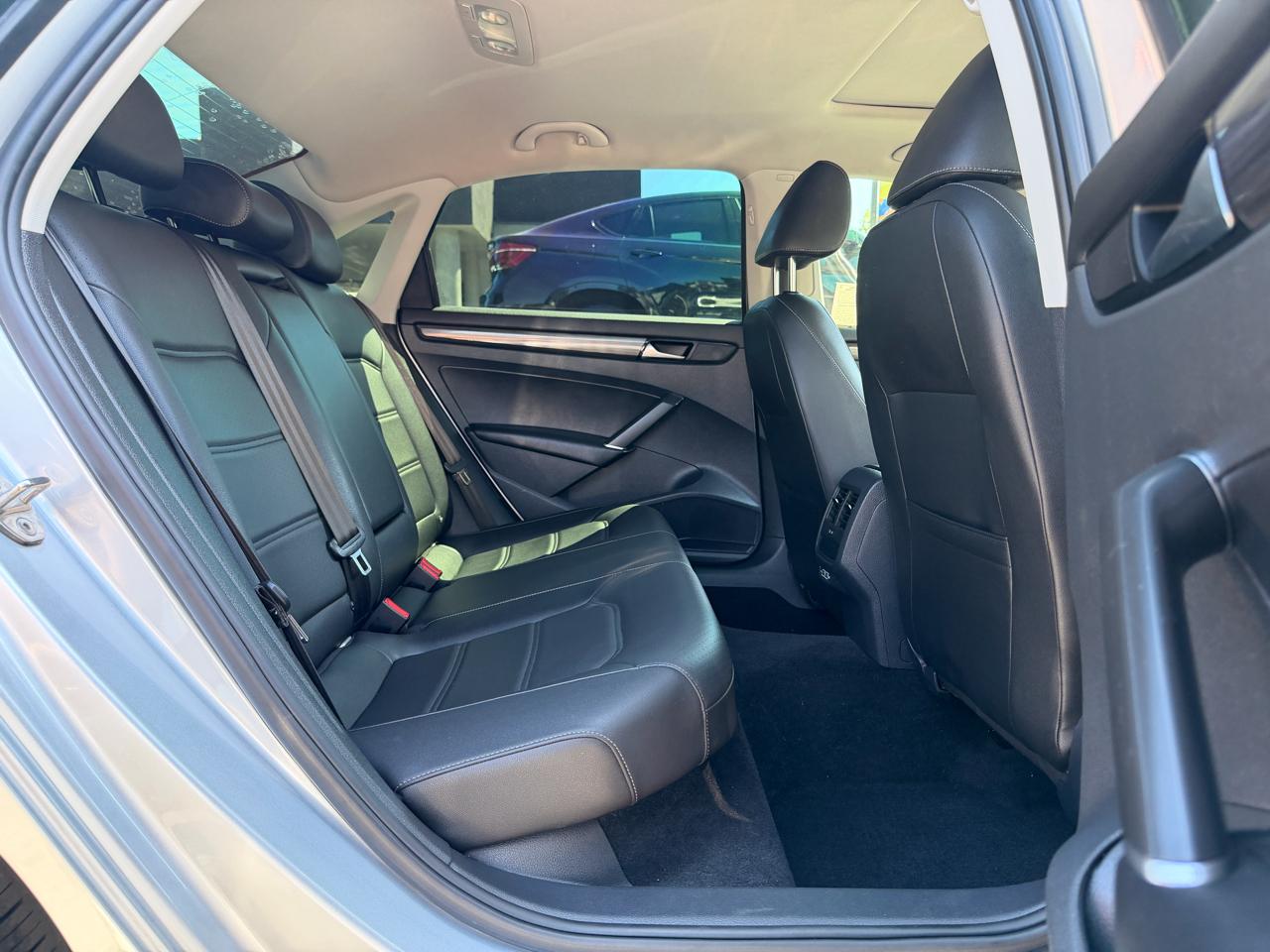 Volkswagen Passat  2020