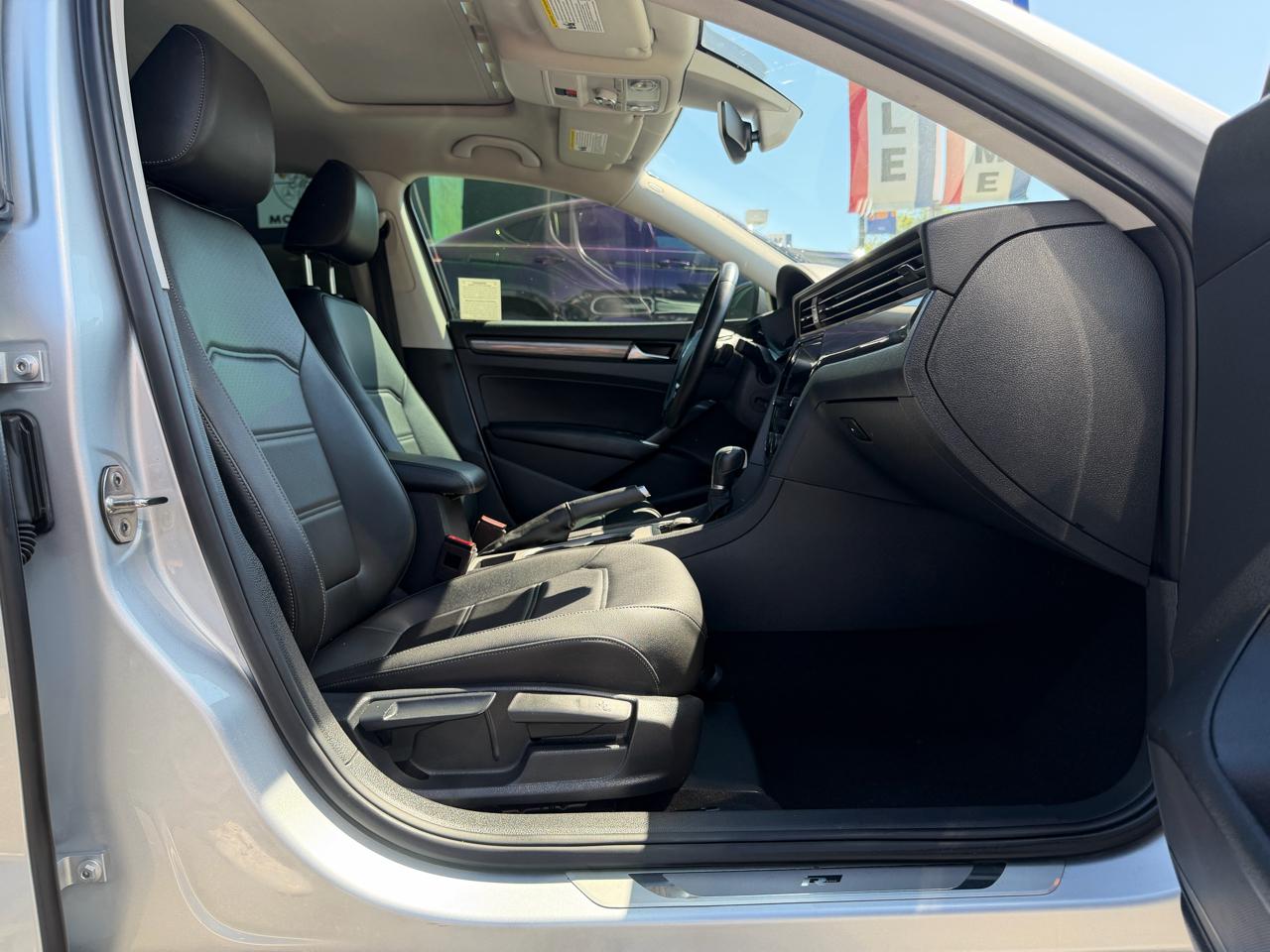 Volkswagen Passat  2020