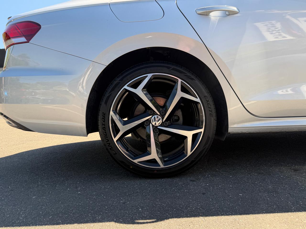 Volkswagen Passat  2020