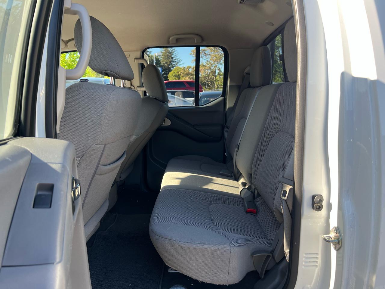 Nissan Frontier  2019