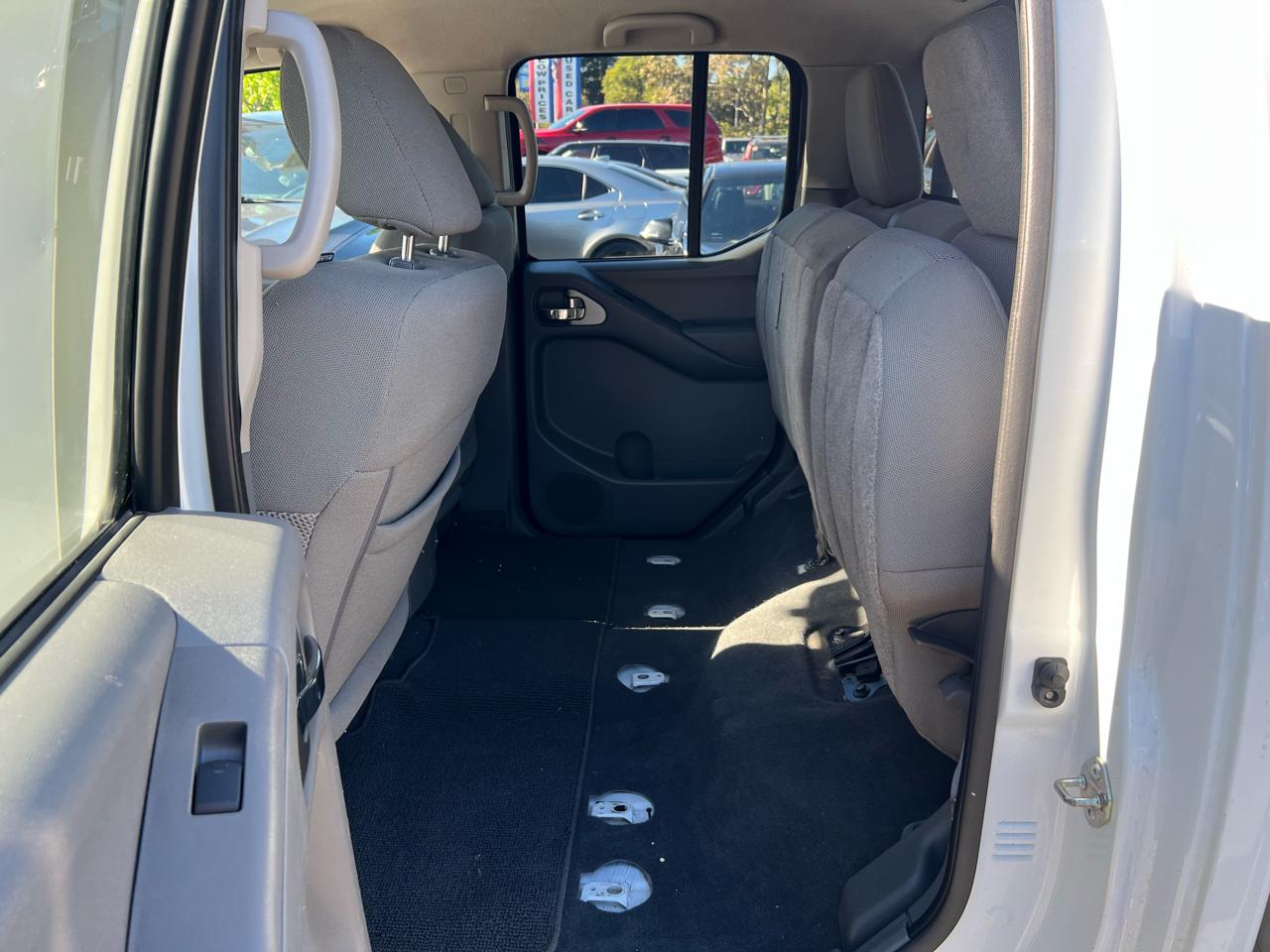 Nissan Frontier  2019
