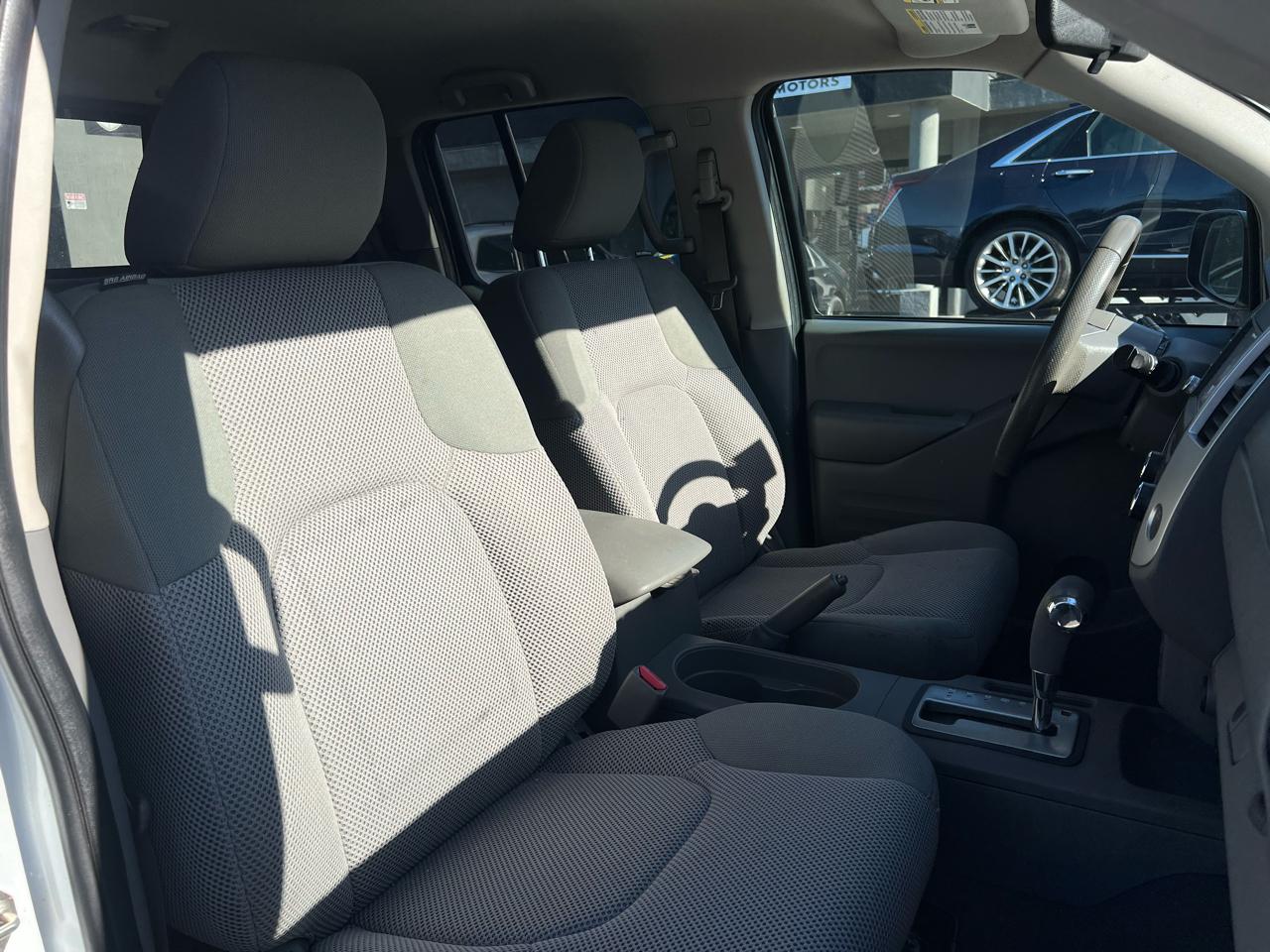 Nissan Frontier  2019