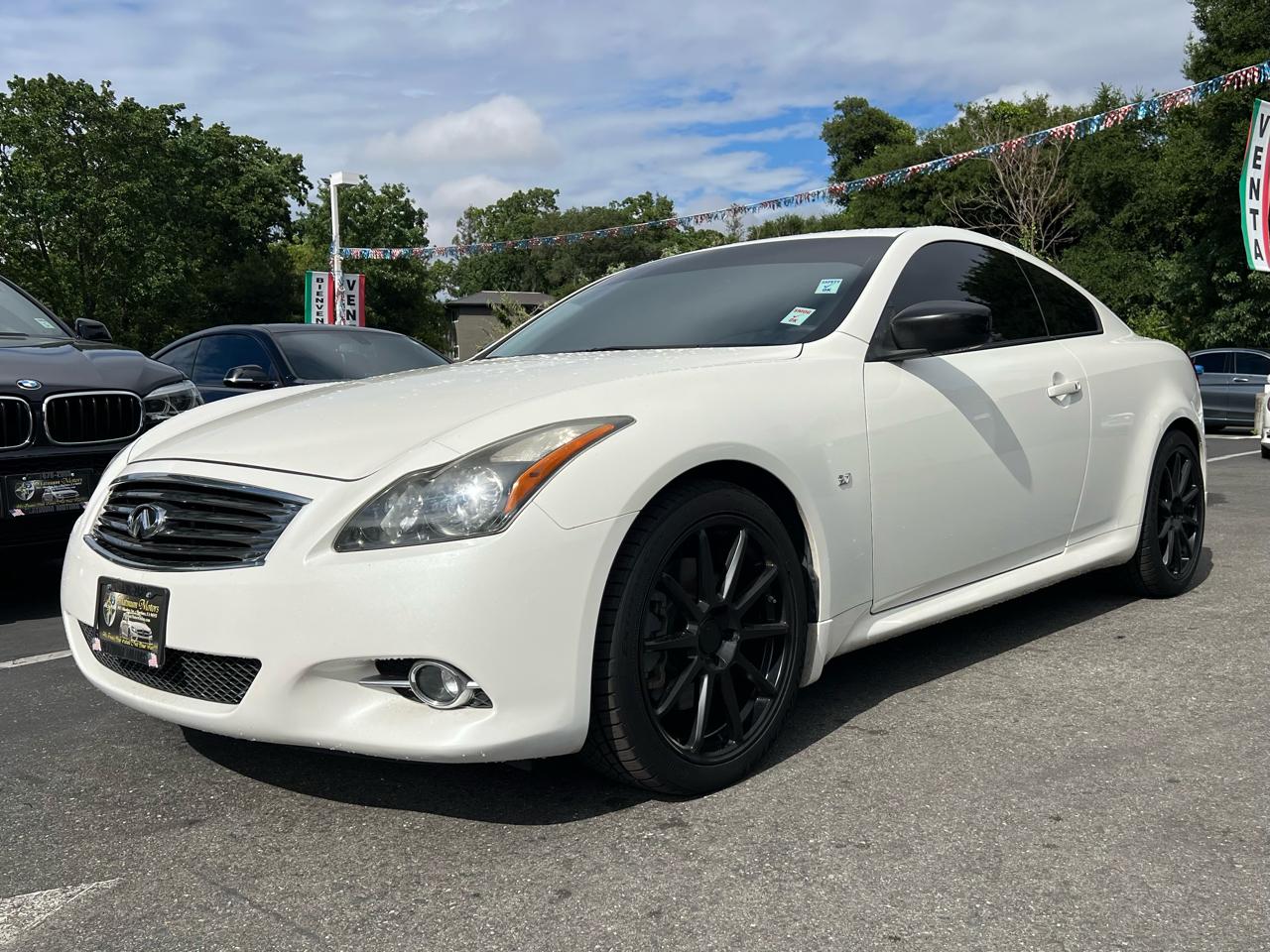 Infiniti Q60 Coupe  2015