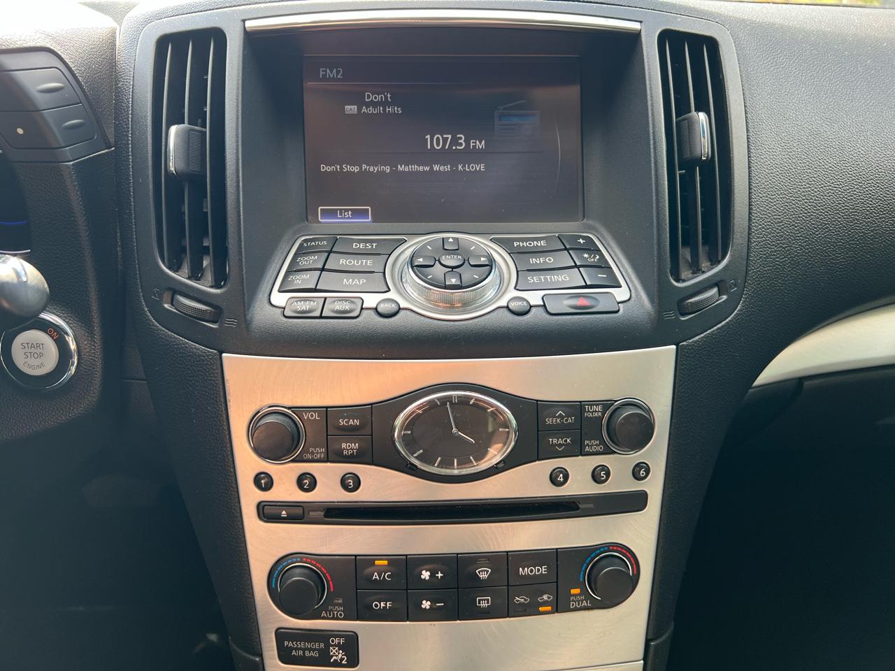 Infiniti Q60 Coupe  2015