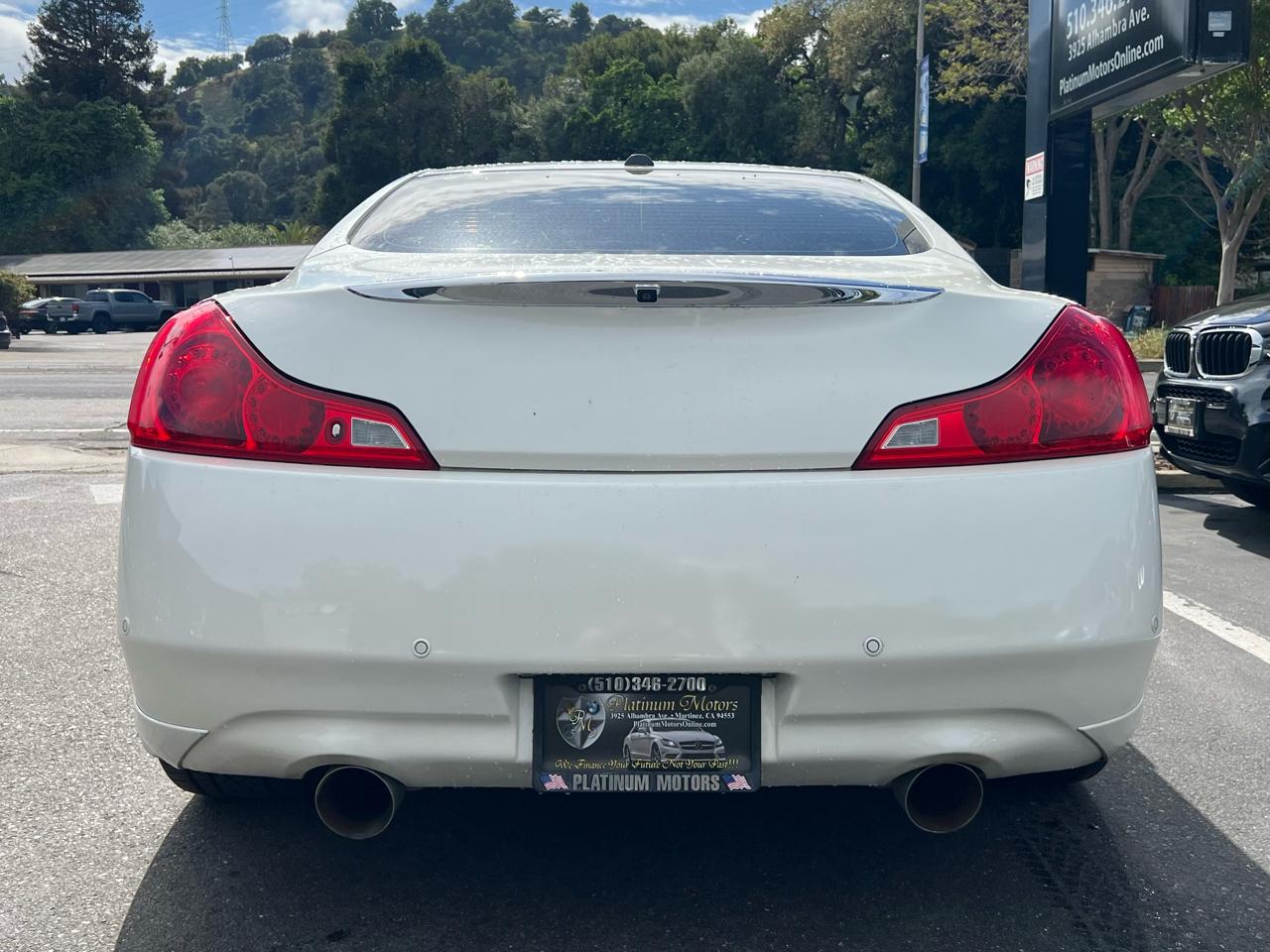 Infiniti Q60 Coupe  2015