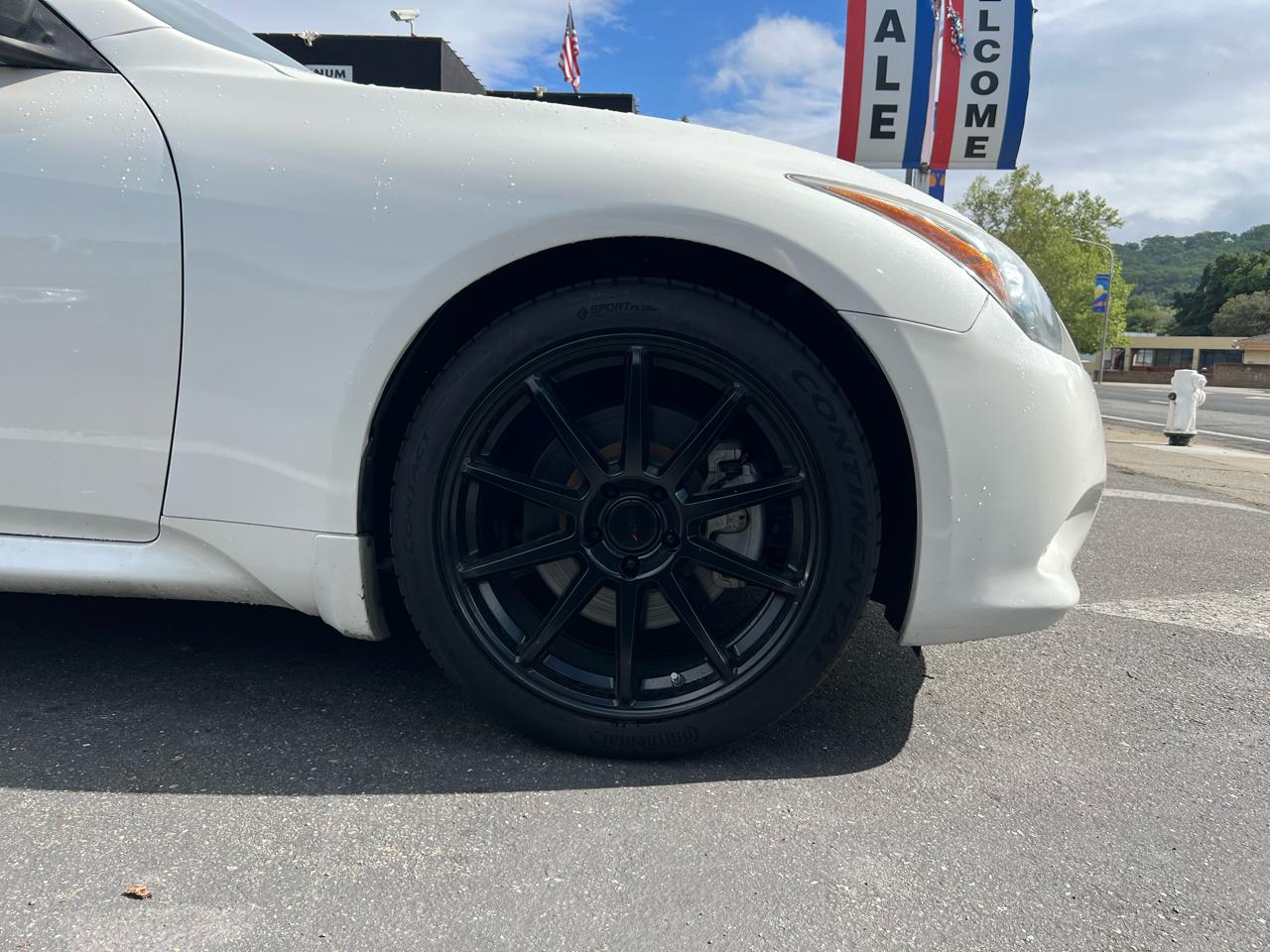 Infiniti Q60 Coupe  2015