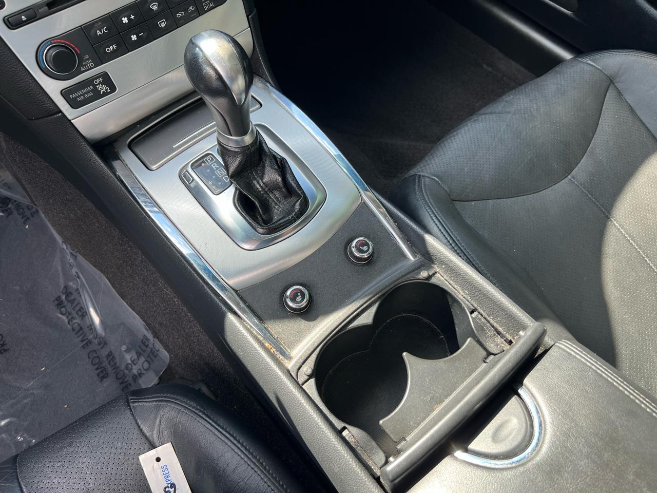 Infiniti Q60 Coupe  2015