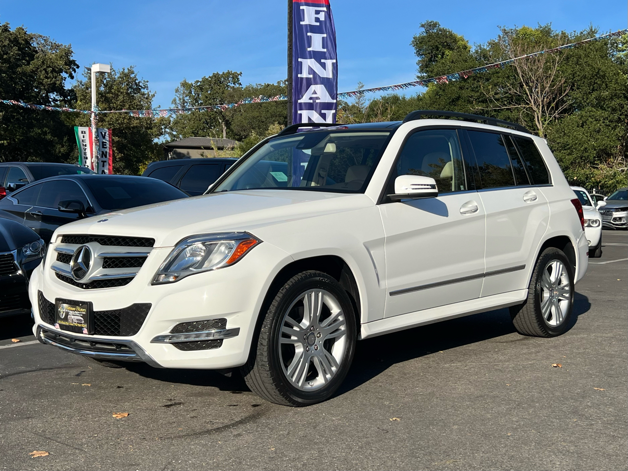 Mercedes-Benz GLK-Class 4MATIC 4dr GLK 250 BlueTEC 2015 Mercedes-Benz GLK-Class 4MATIC 4dr GLK 250 BlueTEC 2015