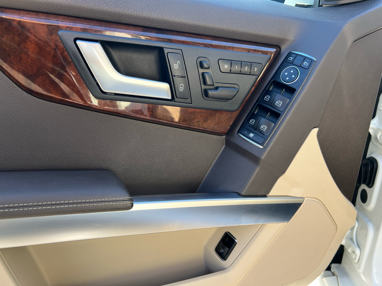 Mercedes-Benz GLK-Class 4MATIC 4dr GLK 250 BlueTEC 2015 Mercedes-Benz GLK-Class 4MATIC 4dr GLK 250 BlueTEC 2015