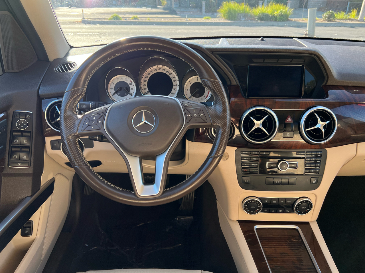 Mercedes-Benz GLK-Class 4MATIC 4dr GLK 250 BlueTEC 2015 Mercedes-Benz GLK-Class 4MATIC 4dr GLK 250 BlueTEC 2015