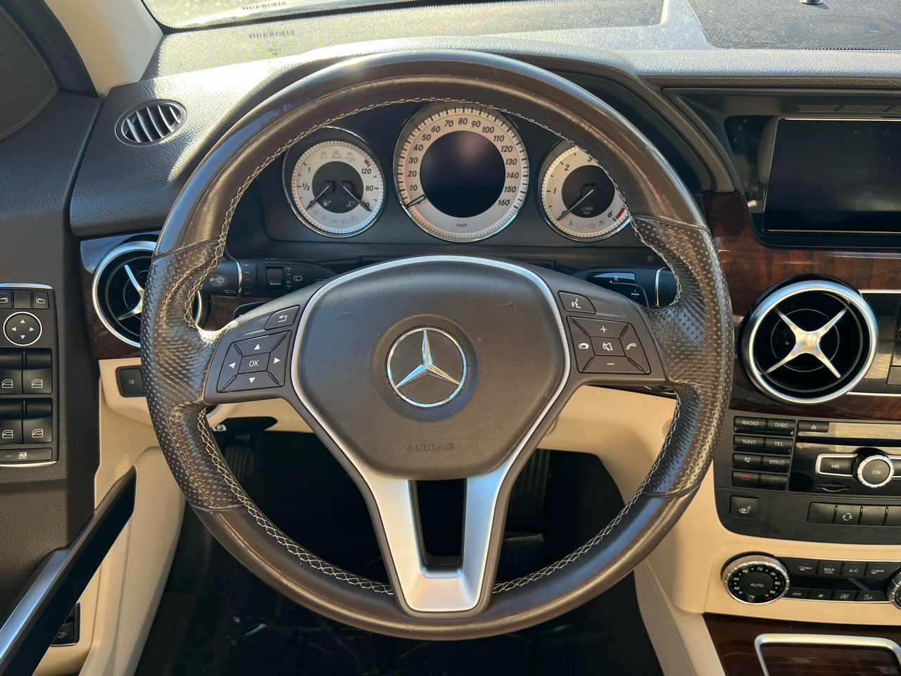 Mercedes-Benz GLK-Class 4MATIC 4dr GLK 250 BlueTEC 2015 Mercedes-Benz GLK-Class 4MATIC 4dr GLK 250 BlueTEC 2015