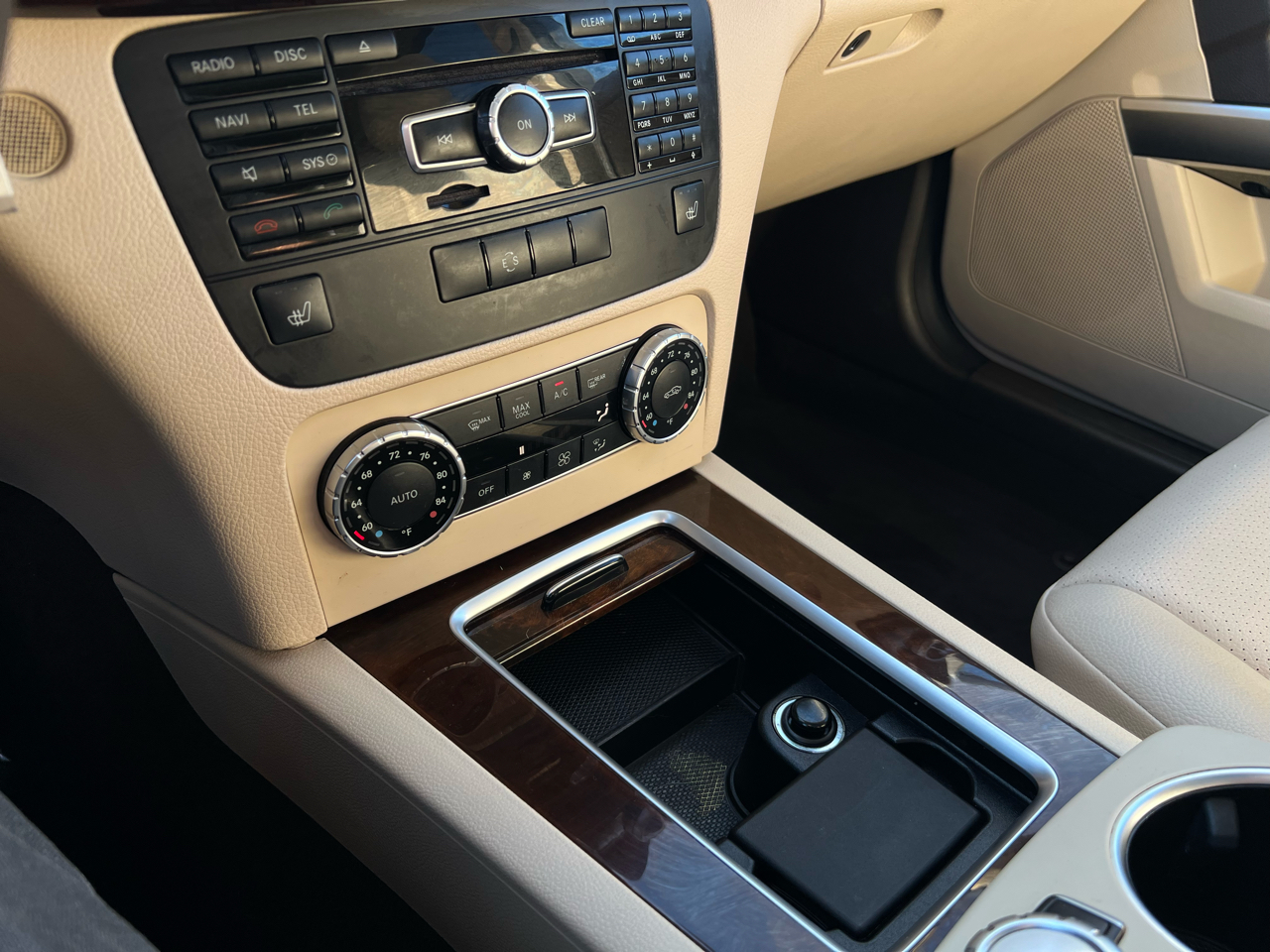 Mercedes-Benz GLK-Class 4MATIC 4dr GLK 250 BlueTEC 2015 Mercedes-Benz GLK-Class 4MATIC 4dr GLK 250 BlueTEC 2015