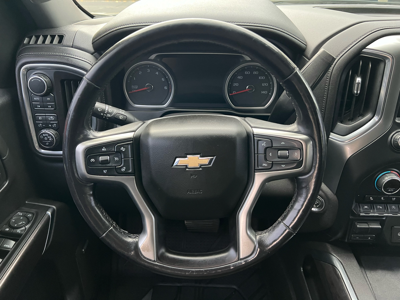Chevrolet Silverado 1500 4WD Crew Cab 147" LTZ 2019