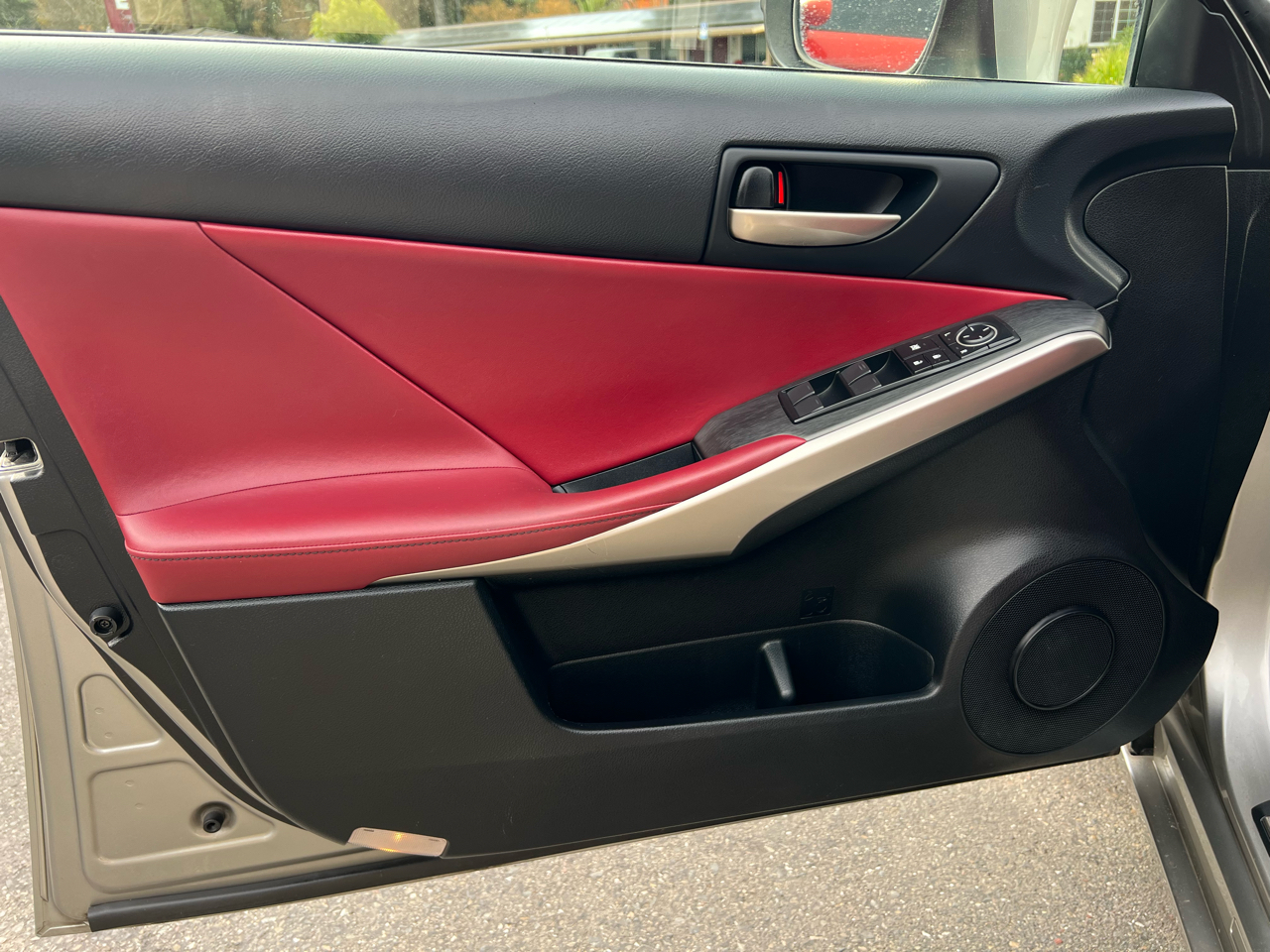 Lexus IS IS 300 RWD 2019