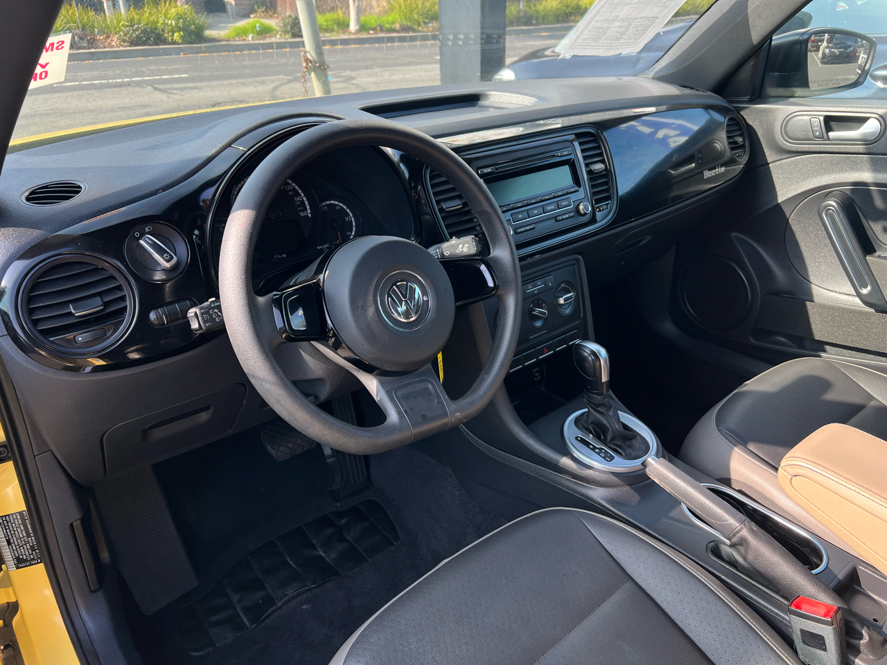 Volkswagen Beetle Coupe  2015