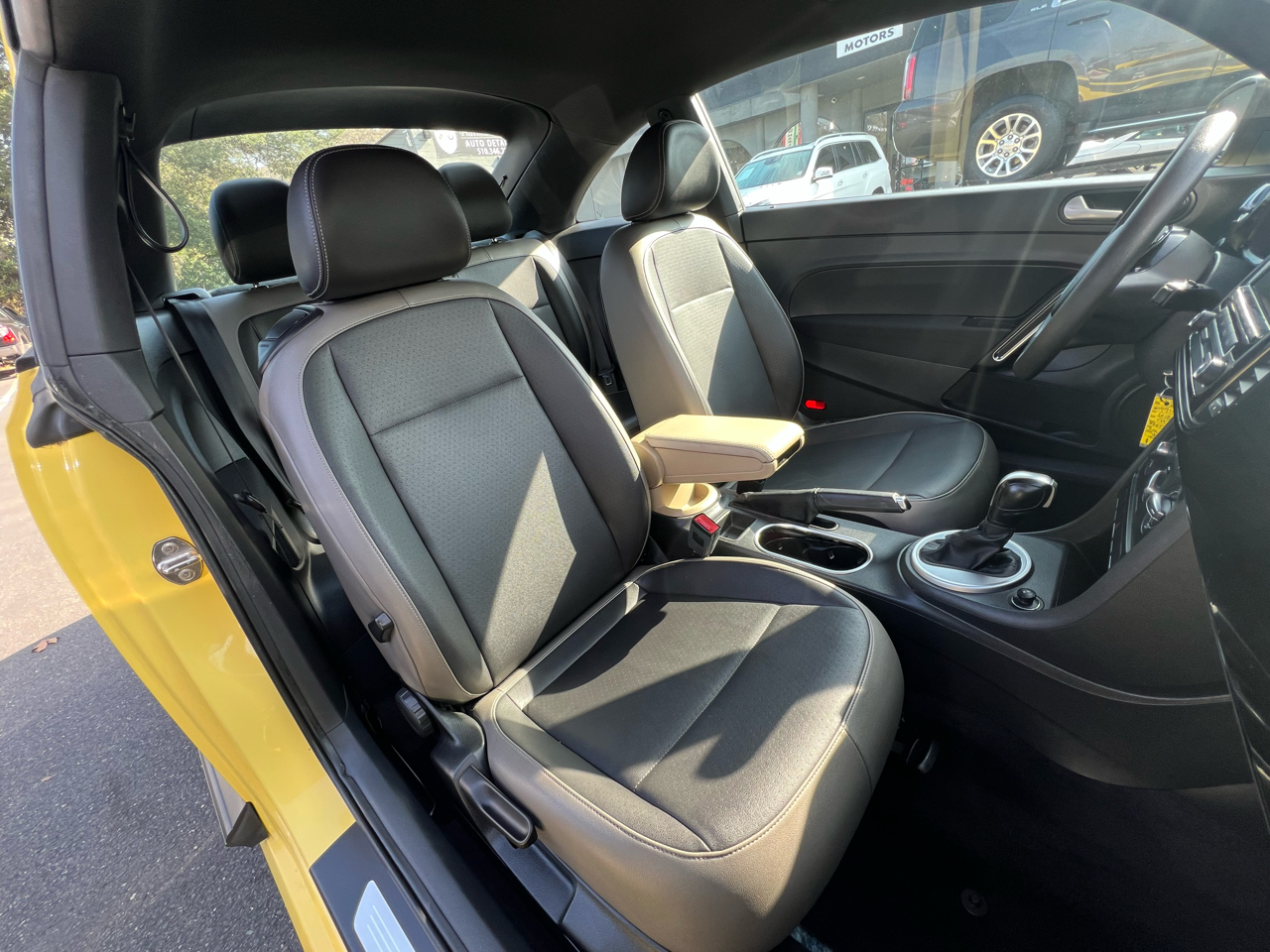 Volkswagen Beetle Coupe  2015