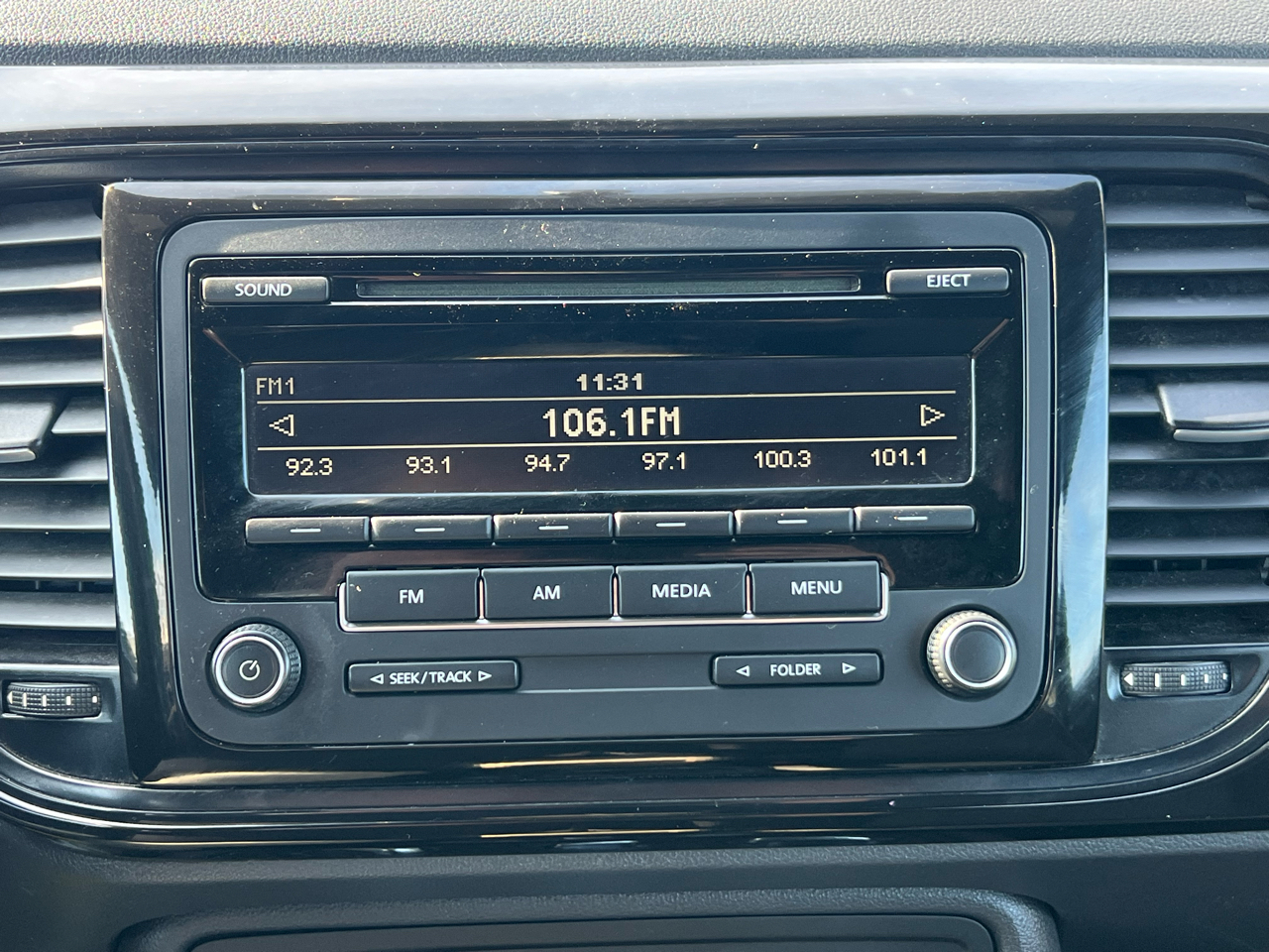 Volkswagen Beetle Coupe  2015