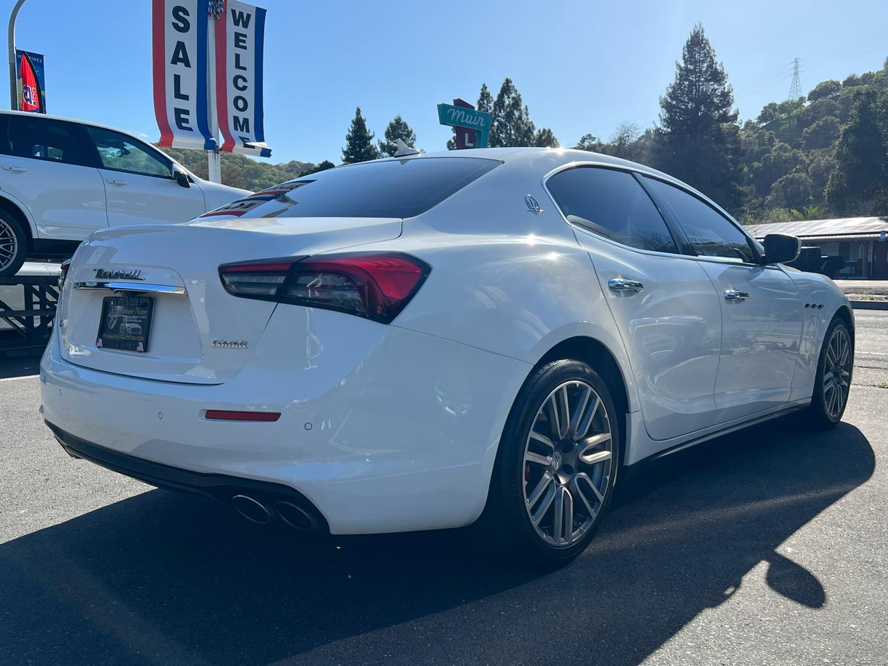 Maserati Ghibli  2021