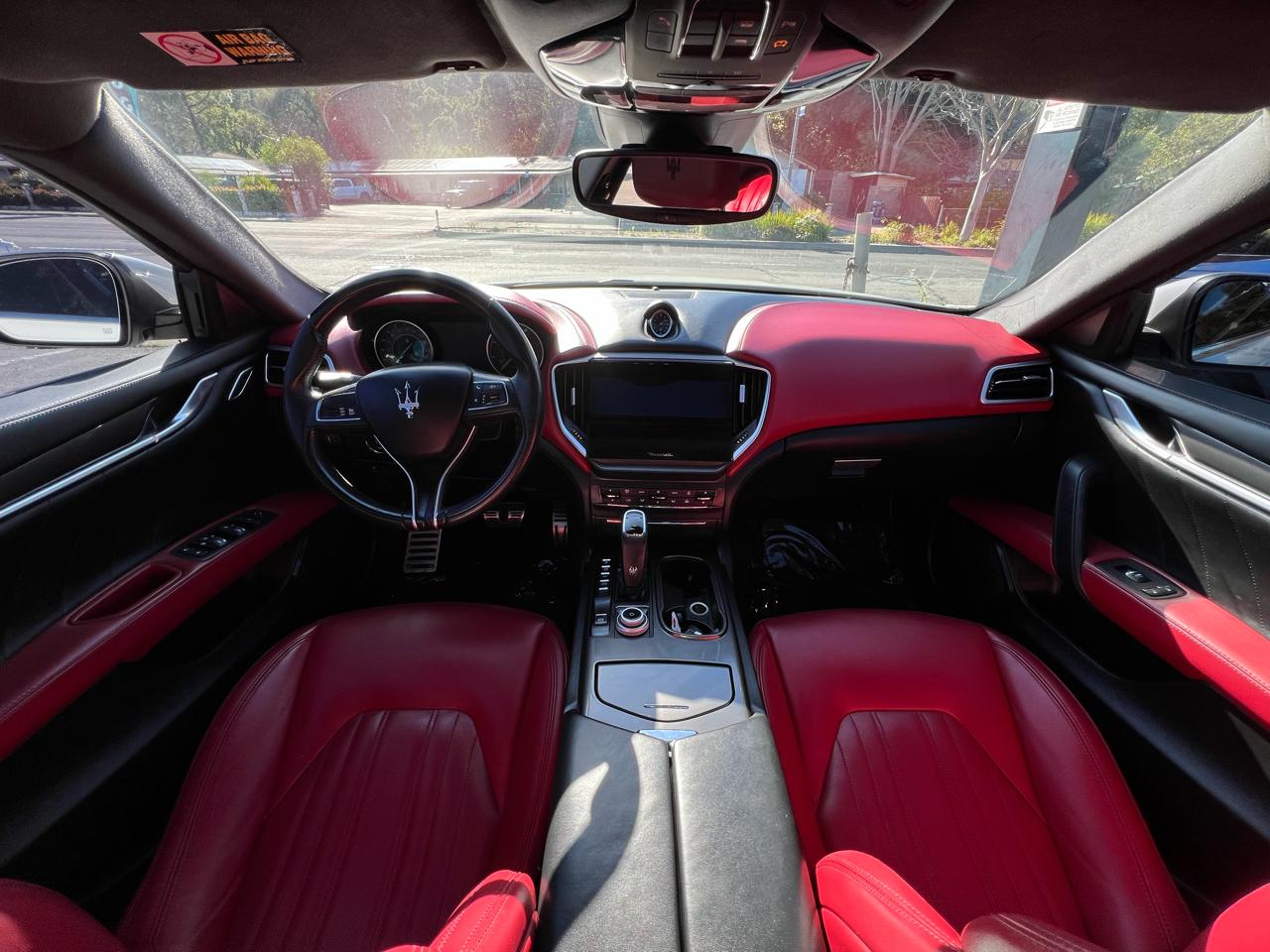 Maserati Ghibli  2021