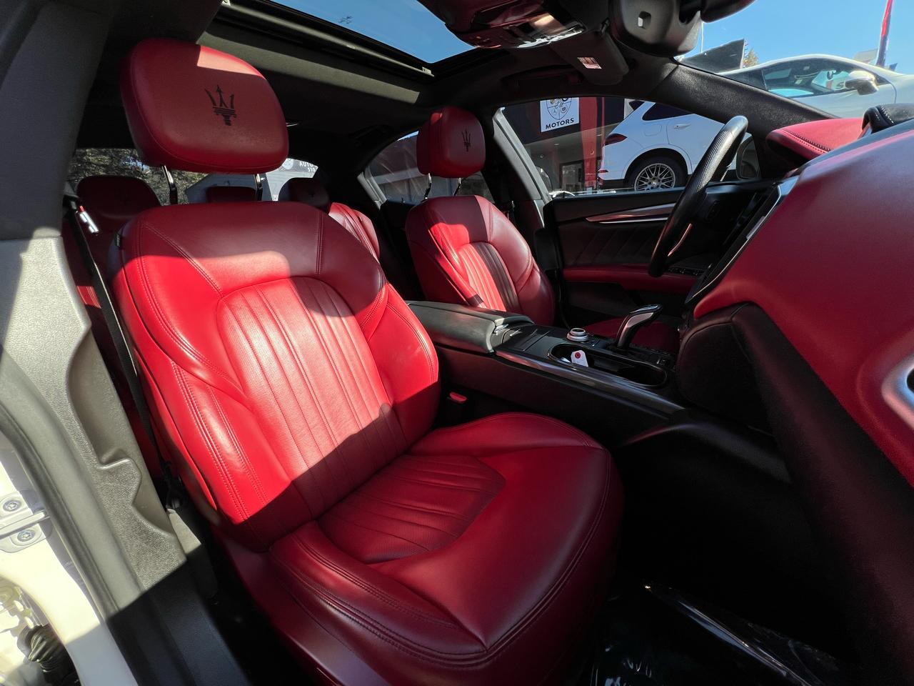 Maserati Ghibli  2021