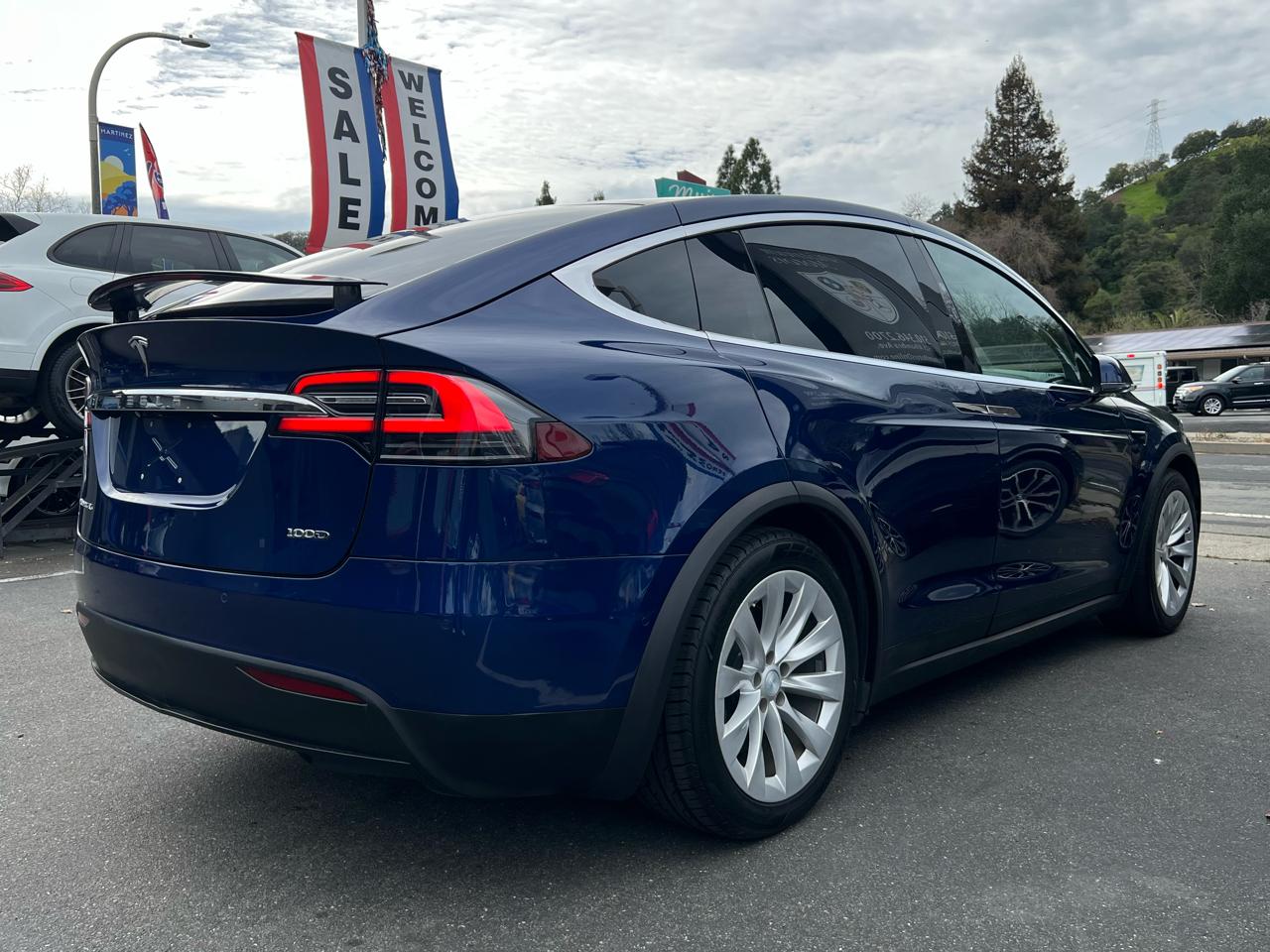 Tesla Model X  2018